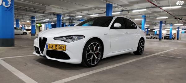 אלפא רומיאו ג'וליה Veloce RWD אוט' 2.0 (280 כ''ס) בנזין 2022 למכירה ביבנה