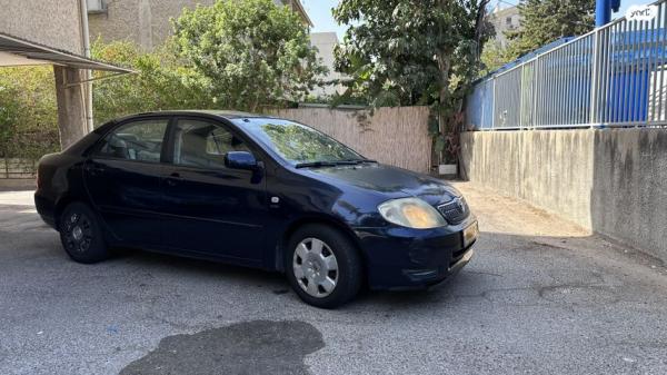 טויוטה קורולה GLI אוט' 1.6 (110 כ''ס) בנזין 2003 למכירה בחיפה