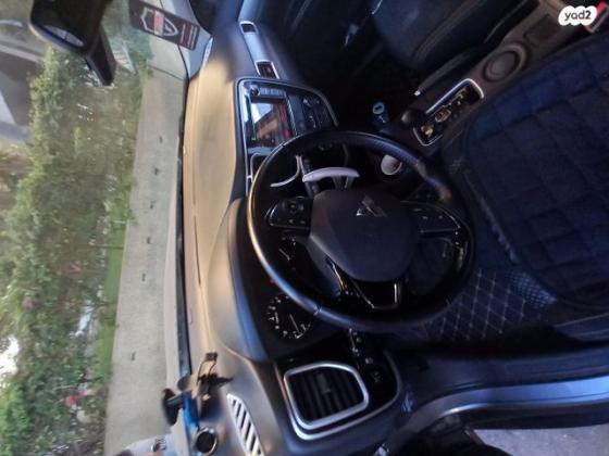 מיצובישי אאוטלנדר Instyle אוט' 7 מק' 2.0 (150 כ"ס) בנזין 2016 למכירה בכפר סבא