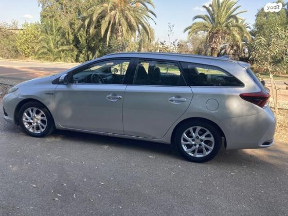 טויוטה אוריס הייבריד TS סטיישן הייבריד אוט' 1.8 (99 כ"ס) בנזין 2015 למכירה ברחובות