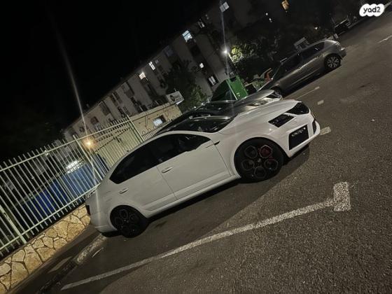 סקודה אוקטביה RS RS אוט' 2.0 (245 כ"ס) בנזין 2019 למכירה בעכו