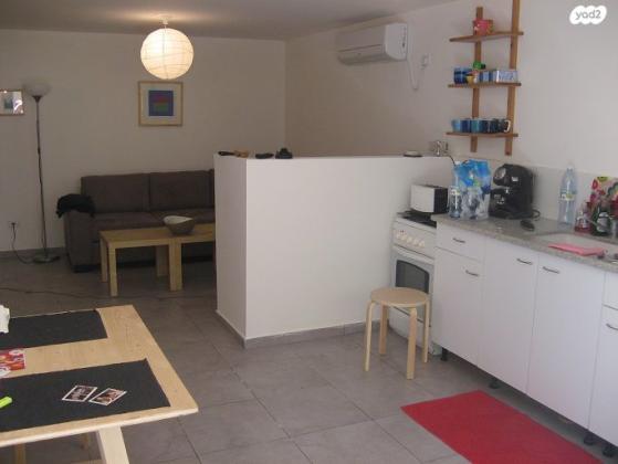 אלכסנדר פן 30 (שרת)