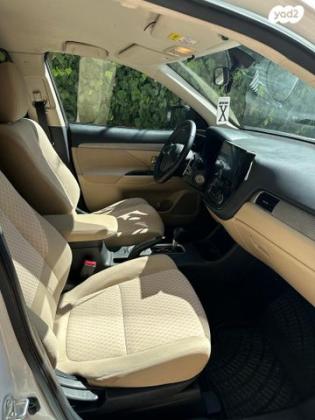 מיצובישי אאוטלנדר Instyle אוט' 7 מק' 2.0 (150 כ"ס) בנזין 2013 למכירה בירושלים