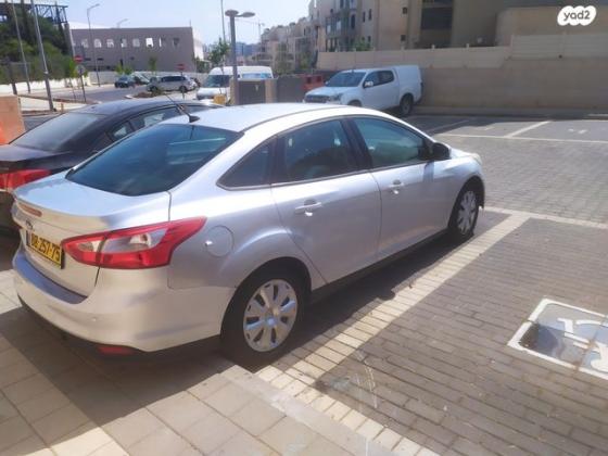 פורד פוקוס Trend סדאן אוט' 1.6 (125 כ"ס) בנזין 2013 למכירה בחריש