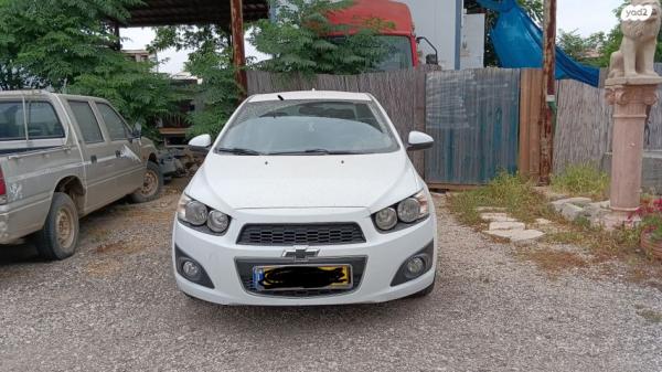 שברולט סוניק LTZ סדאן אוט' 1.6 (116 כ''ס) בנזין 2013 למכירה בכפר סבא