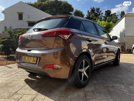 יונדאי i20 Insight ידני 1.2 (85 כ"ס) בנזין 2015 למכירה בנחשון