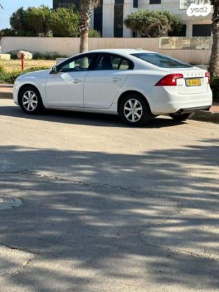 וולוו S60 T4 Kinetic אוט' 1.6 (180 כ''ס) בנזין 2014 למכירה בנתניה