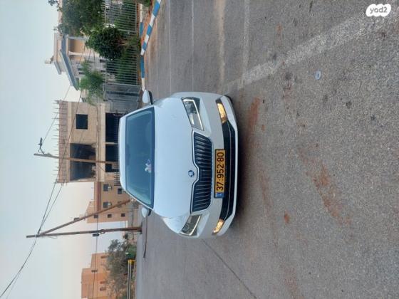 סקודה סופרב (עד 2019) Style אוט' 1.8 (180 כ''ס) בנזין 2017 למכירה באום אל פחם