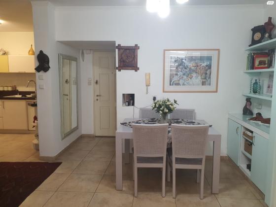 הבנים 12 (שרת)