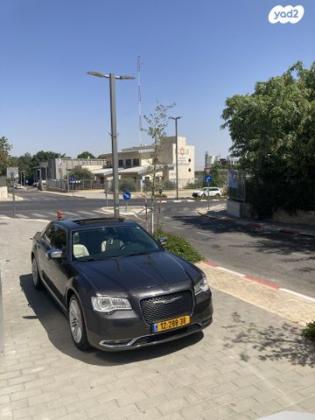 קרייזלר 300C Limited אוט' 3.6 (282 כ"ס) בנזין 2016 למכירה בחולון