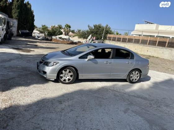 הונדה סיוויק סדאן החדשה Comfort אוט' 1.8 (140 כ''ס) בנזין 2010 למכירה בראשון לציון