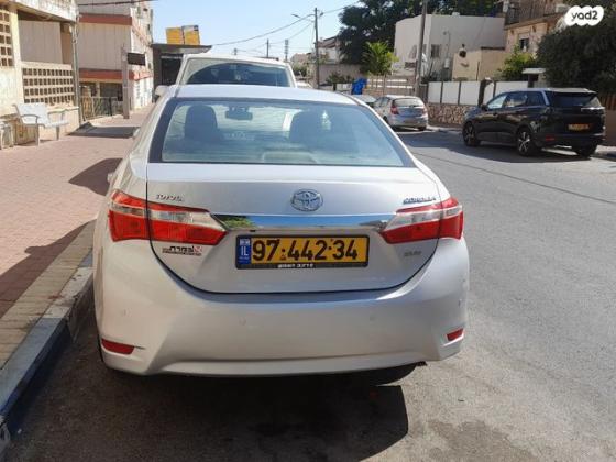 טויוטה קורולה Sun אוט' 1.6 (132 כ"ס) בנזין 2015 למכירה בצפת