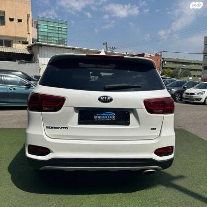 קיה סורנטו EX אוט' 7 מק' 2.4 (188 כ"ס) בנזין 2019 למכירה בכפר סבא