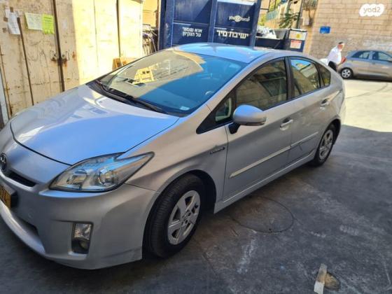 טויוטה פריוס GLI הייבריד אוט' 1.8 (99 כ"ס) בנזין 2011 למכירה בירושלים