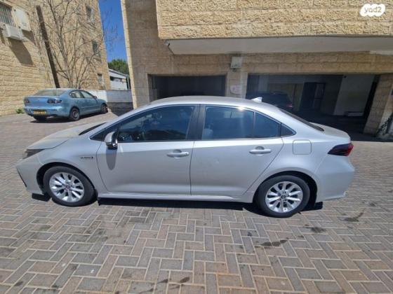 טויוטה קורולה הייבריד Sun סדאן אוט' 1.8 (98 כ''ס) בנזין 2019 למכירה בירושלים