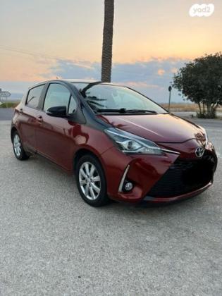טויוטה יאריס Black Top אוט' 1.5 (112 כ"ס) בנזין 2017 למכירה בברק