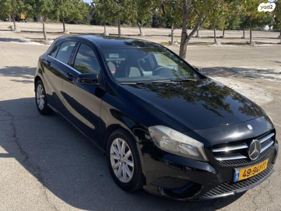מרצדס A-Class A180 Style סדאן אוט' 1.6 (122 כ''ס) בנזין 2014 למכירה בנתניה