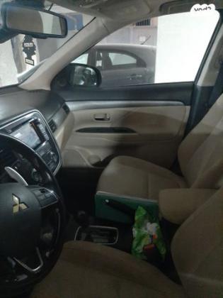 מיצובישי אאוטלנדר Instyle אוט' 7 מק' 2.0 (150 כ"ס) בנזין 2016 למכירה בבני ברק