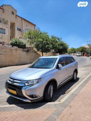 מיצובישי אאוטלנדר Instyle אוט' 7 מק' 2.0 (150 כ"ס) בנזין 2016 למכירה בנתניה