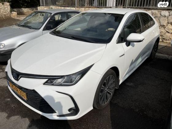 טויוטה קורולה הייבריד Lounge סדאן אוט' 1.8 (98 כ''ס) בנזין 2019 למכירה בירושלים