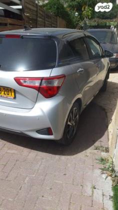 טויוטה יאריס Black Top אוט' 1.5 (112 כ"ס) בנזין 2019 למכירה בגן יבנה