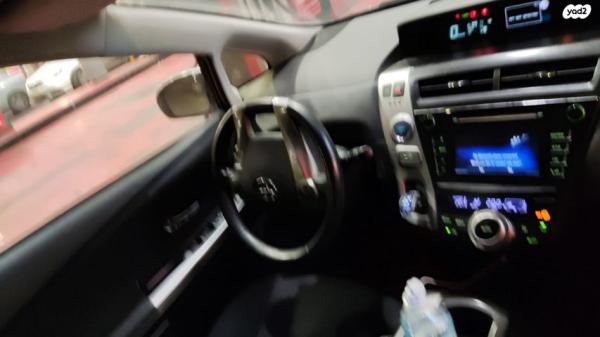 טויוטה פריוס פלוס הייבריד Regular אוט' 1.8 (99 כ"ס) בנזין 2018 למכירה בירושלים