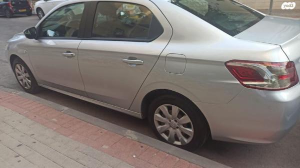 פיג'ו 301 Active רובוטית 1.2 (82 כ"ס) בנזין 2015 למכירה בראשון לציון