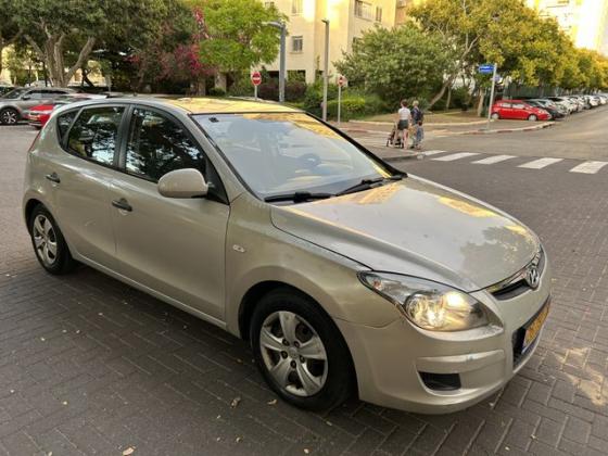 יונדאי i30 Inspire אוט' 1.6 (126 כ''ס) בנזין 2010 למכירה בהרצליה