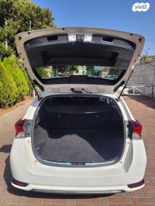 טויוטה אוריס הייבריד TS סטיישן הייבריד אוט' 1.8 (99 כ"ס) בנזין 2017 למכירה בניצני עוז