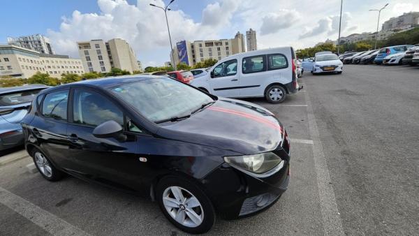 סיאט איביזה Reference ידני 5 דל' 1.4 (85 כ"ס) בנזין 2012 למכירה במודיעין מכבים רעות