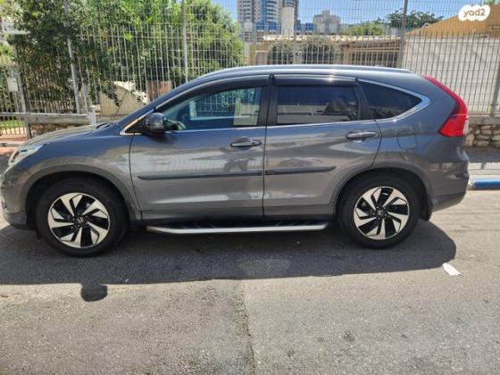 הונדה CR-V 4X4 Executive אוט' 2.0 (155 כ"ס) בנזין 2016 למכירה בבת ים
