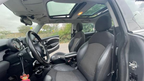 מיני קופר S אוט' 3 דל' 1.6 (175 כ''ס) בנזין 2009 למכירה בשדרות