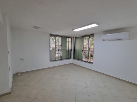 יצחק אלחנן (קרית יערים)