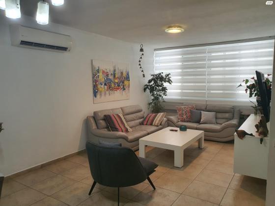 הבנים 12 (שרת)