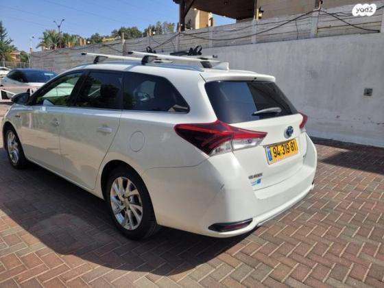 טויוטה אוריס הייבריד TS סטיישן הייבריד אוט' 1.8 (99 כ"ס) בנזין 2017 למכירה בניצני עוז