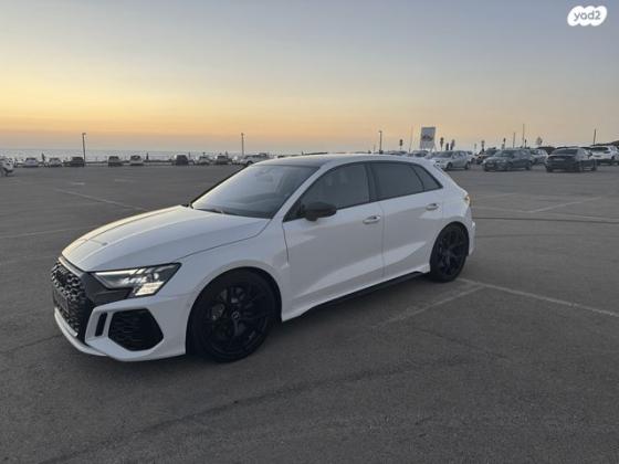 אאודי RS3 4X4 Sportback אוט' 2.5 (400 כ''ס) בנזין 2022 למכירה בתל אביב יפו
