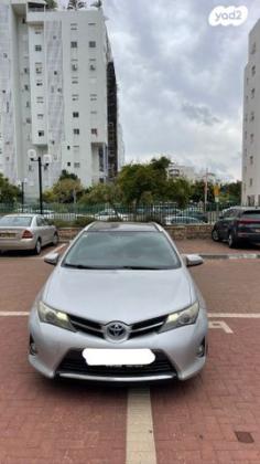 טויוטה אוריס הייבריד TS Sky סטיישן הייבריד אוט' 1.8 (99 כ"ס) בנזין 2015 למכירה בראשון לציון