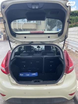 פורד פיאסטה Trend אוט' 1.4 (97 כ''ס) בנזין 2009 למכירה בנתניה