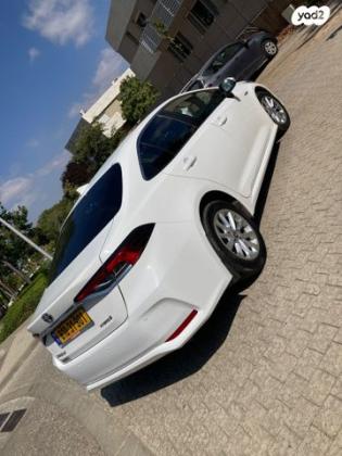 טויוטה קורולה הייבריד Sense סדאן אוט' 1.8 (98 כ''ס) בנזין 2019 למכירה בגני תקווה