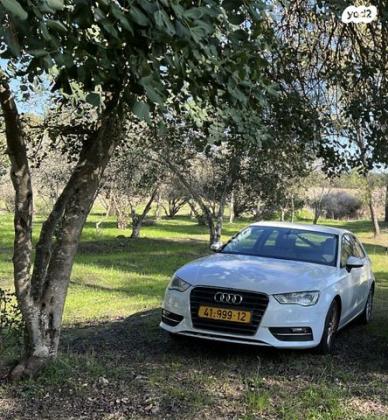 אאודי A3 Attraction אוט' 3 דל' 1.4 (125 כ"ס) בנזין 2013 למכירה בנצרת
