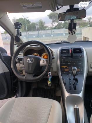 טויוטה אוריס SR אוט' 1.6 (124 כ"ס) בנזין 2011 למכירה בכפר סבא