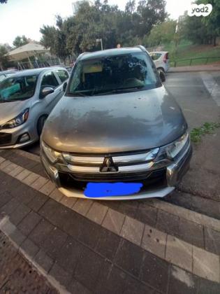 מיצובישי אאוטלנדר Instyle אוט' 7 מק' 2.0 (150 כ"ס) בנזין 2016 למכירה בכפר סבא