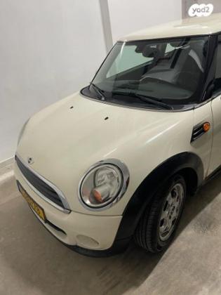 מיני ONE Salt אוט' 3 דל' 1.6 (98 כ"ס) בנזין 2012 למכירה ברמת גן