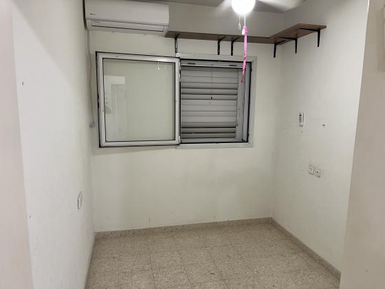 המפוחית 4 (נאות אשלים)