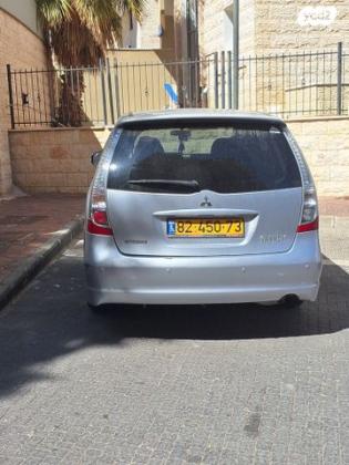 מיצובישי גרנדיס Executive אוט' 2.4 (165 כ"ס) בנזין 2011 למכירה בקרית ביאליק
