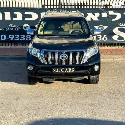 טויוטה לנד קרוזר ארוך 4X4 VX אוט' דיזל 7 מק' 2.8 (177 כ"ס) דיזל 2017 למכירה ברחובות