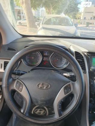 יונדאי i30 Inspire אוט' 1.6 (135 כ"ס) בנזין 2014 למכירה בנתניה