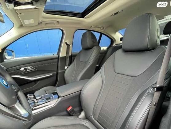 ב.מ.וו סדרה 3 320E M-Design אוט' 2.0 (163 כ''ס) היברידי חשמל / בנזין 2023 למכירה בקרית אתא