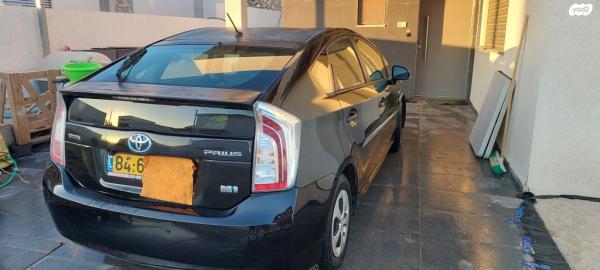 טויוטה פריוס GLI הייבריד אוט' 1.8 (99 כ"ס) בנזין 2012 למכירה בשדה נחום