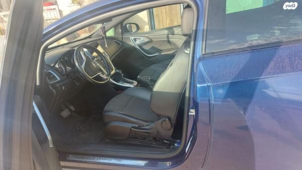 אופל אסטרה GTC Sport קופה אוט' 1.4 (140 כ"ס) בנזין 2014 למכירה בג'לג'וליה